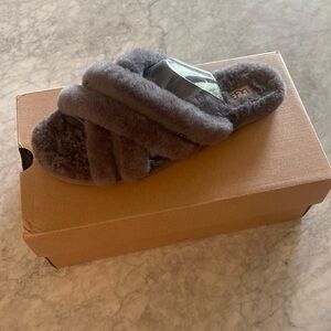 Ugg women’s scuffita slippers, new in box, never worn